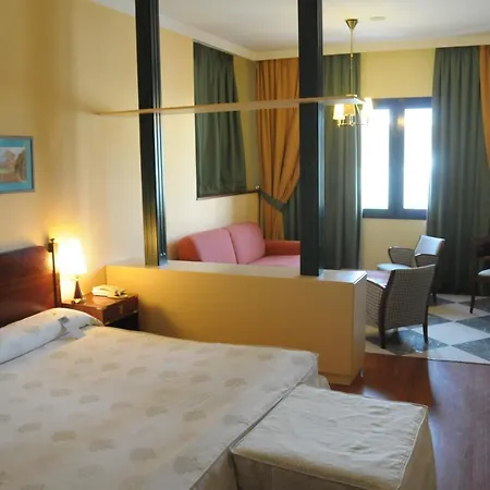 Puerto De Nieves Hotel 4*