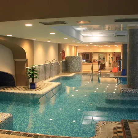 Hotel Puerto De Nieves 4*