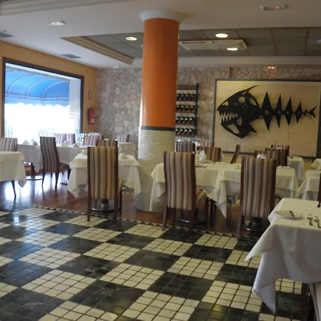 Puerto De Nieves Hotel 4*