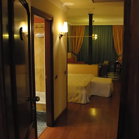 Puerto De Nieves Hotel 4*
