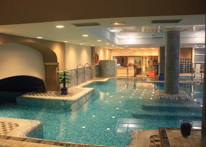 Hotel Puerto De Nieves 4*