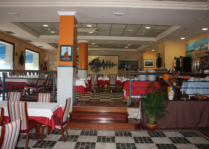 Hotel Puerto De Nieves 4*