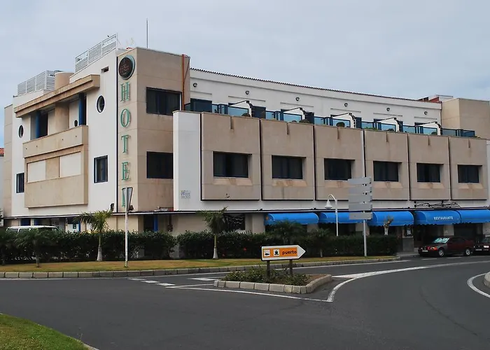 Hotel Puerto De Nieves