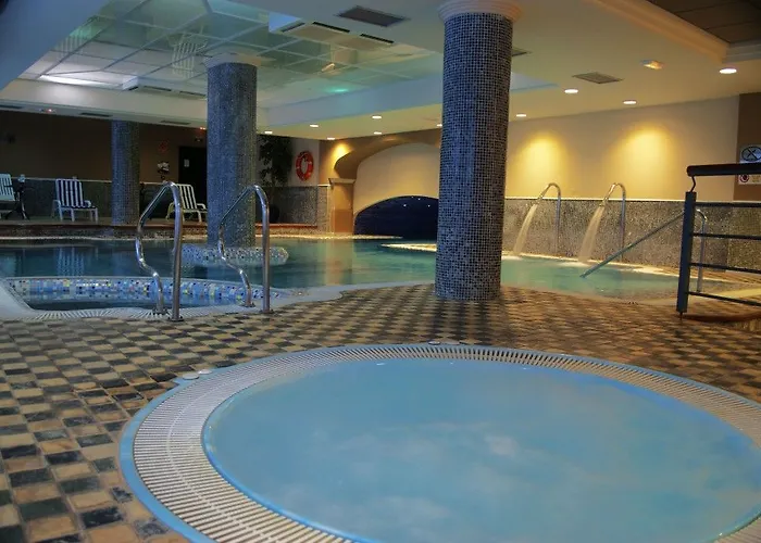 Hotel Puerto De Nieves