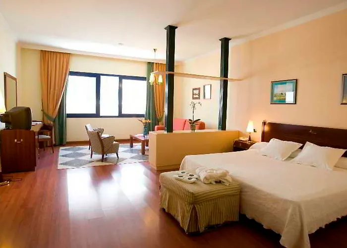 Puerto De Nieves Agaete (Gran Canaria)